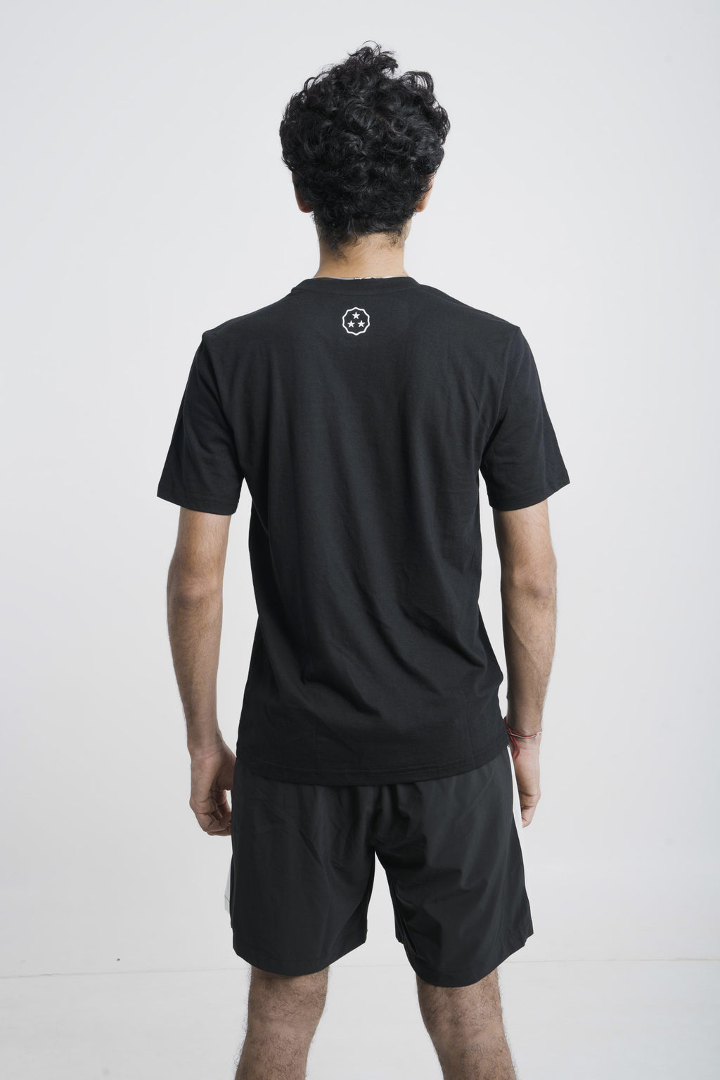 ANTHER Classic Round Neck T-shirt – Black