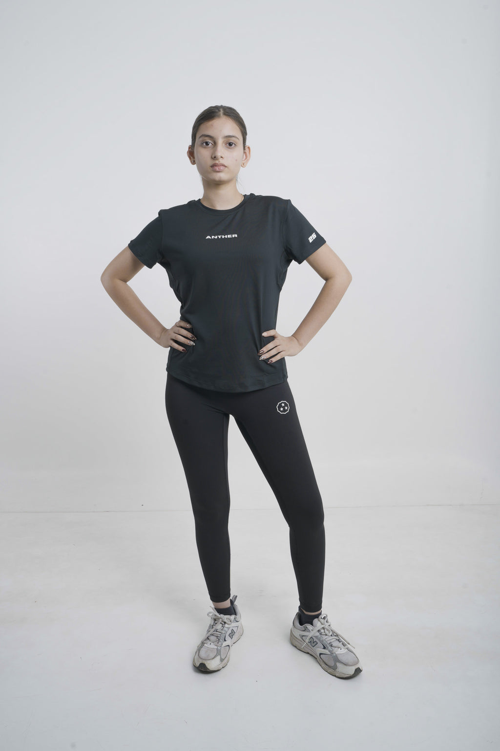 ANTHER Black Short Sleeve Performance T-Shirt – Women's