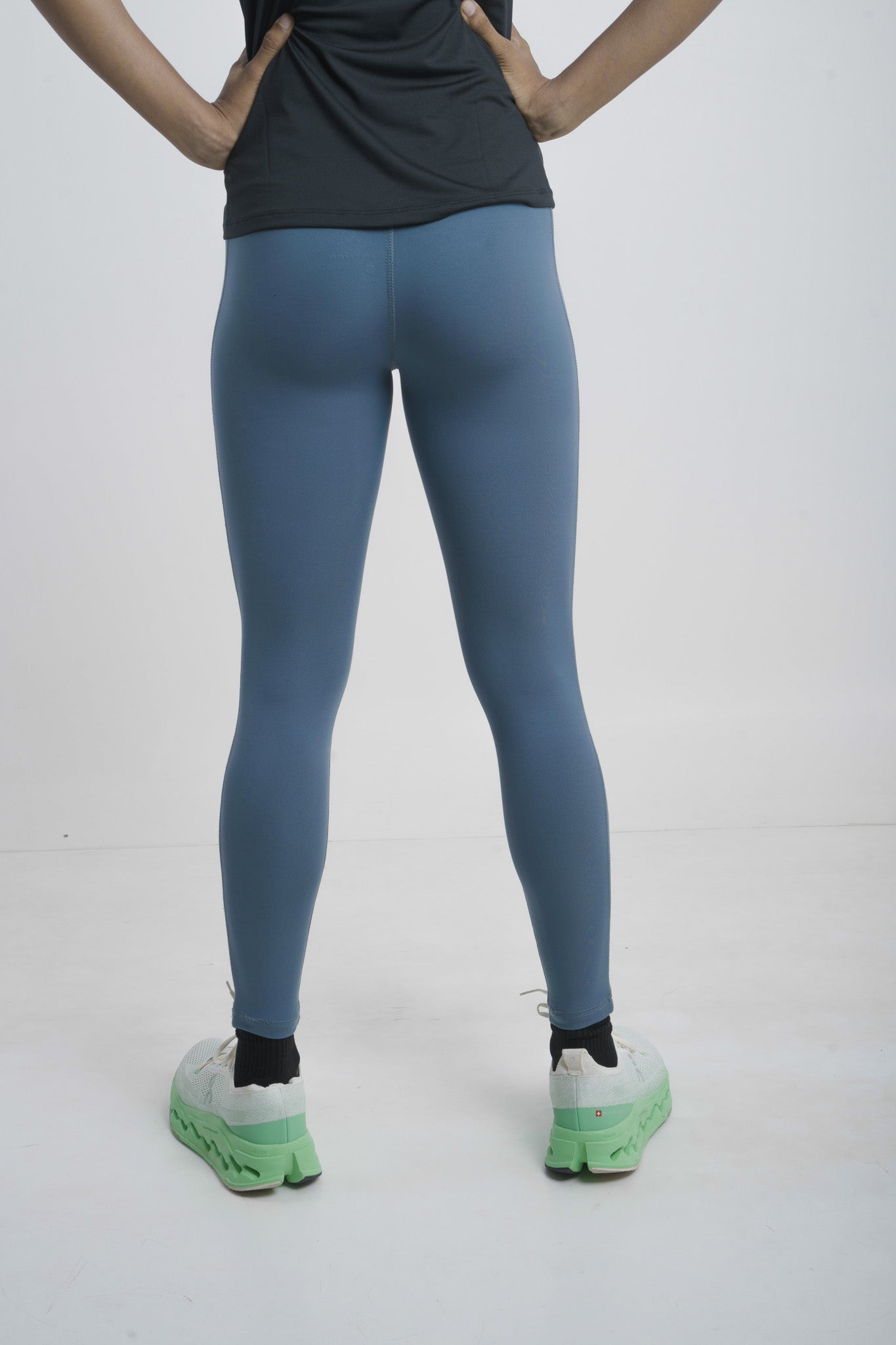 ANTHER Slate Blue Performance Leggings – Women's